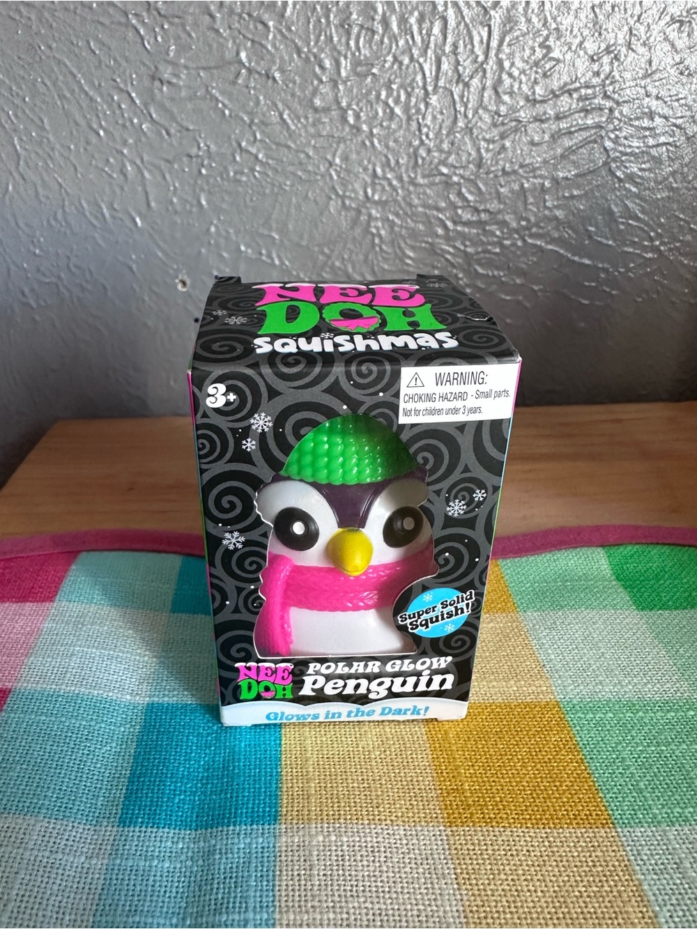 Nee Doh Polar Glow Penguin Squish - Pink & Green